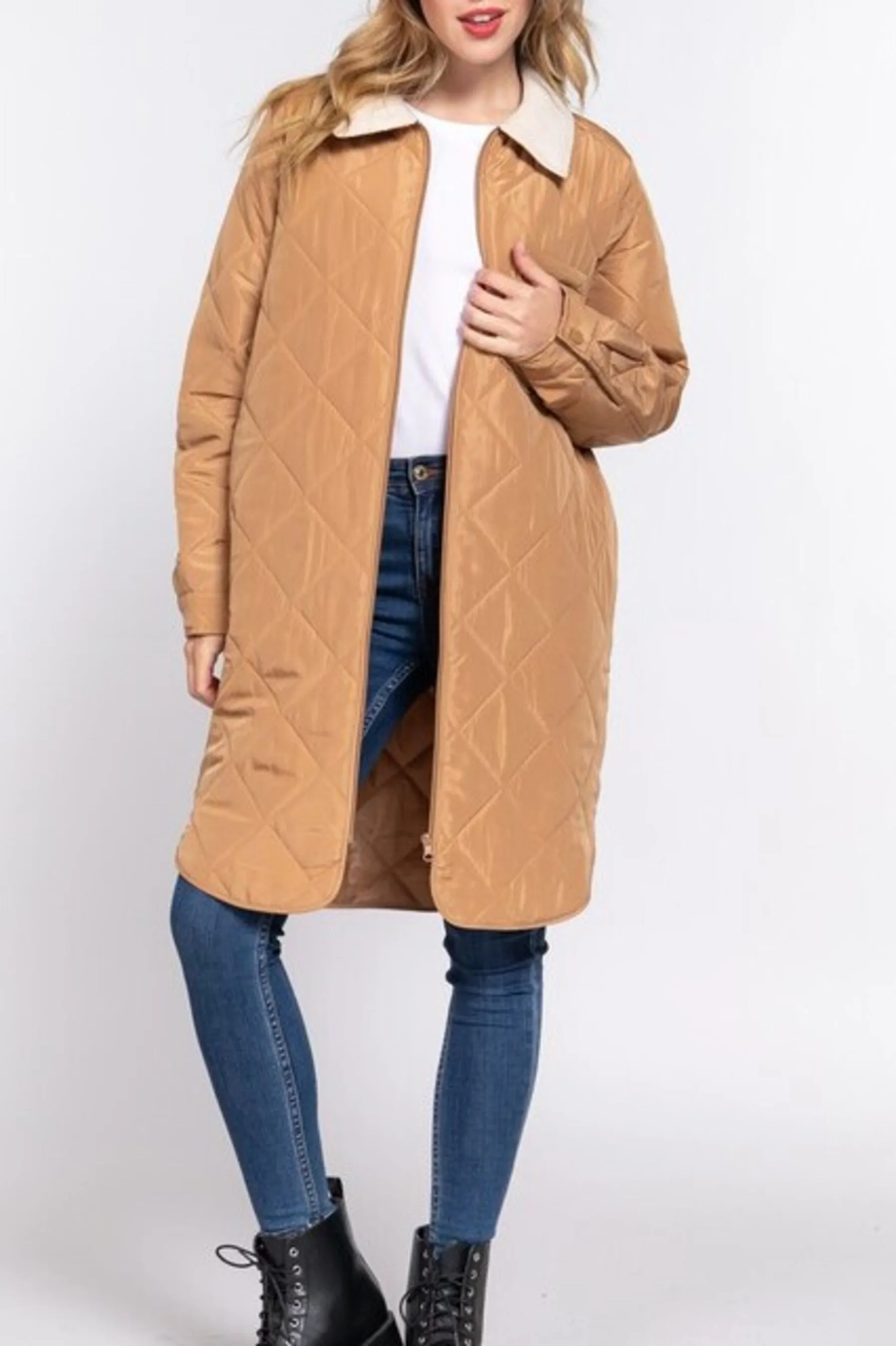 Women's Long sleeve fur collar detail quilted puffer long zip up jacket